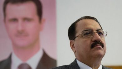 صورة السفير السوري في موسكو يكذّب نفسه: الأسد لم يتلقَ لقاح كورونا