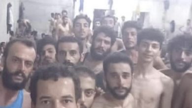 صورة ليبيا صورة تظهر استمرار احتجاز سوريين حاولوا الوصول إلى أوروبا عبر البحر