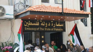 صورة منظمة “التحرير الفلسطينية” : لا يوجد أي اتفاق دولي لخروج الفلسطينيين من سوريا