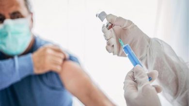 صورة لجنة الصحة تطلق حملة تطعيم ضد فيروس كورونا في مشفى هجين شرق دير الزور