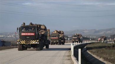 صورة تركيا ترسل تعزيزات عسكرية جديدة إلى نقاطها في إدلب