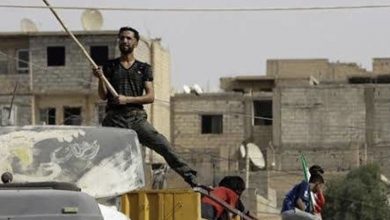 صورة عبر شاحنات الخضار “الحرس الثوري”يدخل دفعة اسلحة جديدة من العراق إلى سوريا