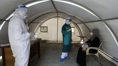 صورة خلال شهر.. قرابة 30 ألف شخص في إدلب يتلقون اللقاح المضاد لكورونا