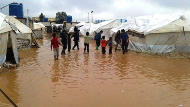 صورة تحذير من تأثيرات منخفض جوي جديد على أكثر من 1.5 مليون سوري في المخيمات