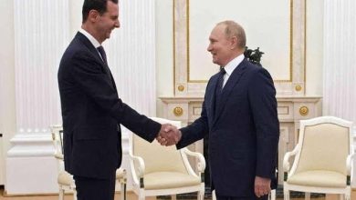 صورة باحث بريطاني: روسيا لن تغادر سوريا وبوتين ربط اسمه بالأسد وجرائمه للأبد
