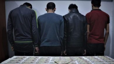 صورة القبض على أشخاص بتهمة ترويج عملات مزورة في منبج