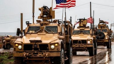 صورة الجيش الأميركي يدخل 50 شاحنة محملة بأسلحة ومعدات لوجستية إلى الأراضي السورية