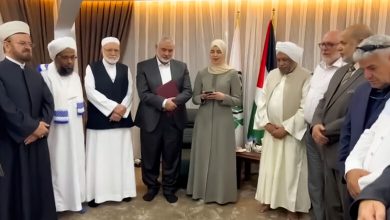 صورة علماء المسلمين يحذرون حماس من تطبيع العلاقات مع النظام السوري