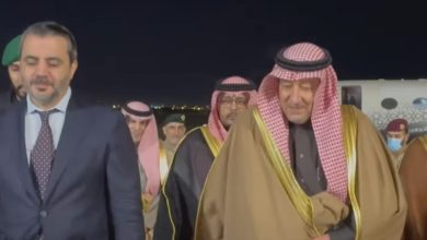 صورة يضم الخارجية والدفاع والاستخبارات… وفد سوري رفيع يصل العاصمة للسعودية الرياض