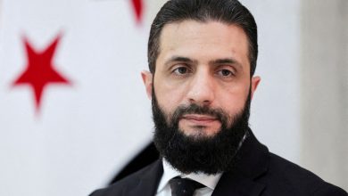 صورة الشرع يقدم التعازي بوفاة البابا فرنسيس ويشيد بمواقفه الإنسانية تجاه السوريين