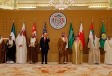 صورة القمة الخليجية الأميركية في الرياض ترحب برفع العقوبات عن سوريا