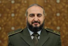 صورة وزير الدفاع السوري يعلن دمج كافة الوحدات العسكرية ضمن الوزارة