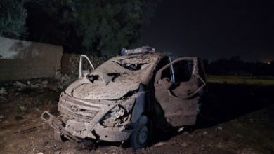صورة قتلى وجرحى بانفجار سيارة ملغمة استهدف مخفر شرطة مدينة الميادين