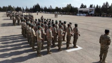 صورة تخريج دفعة جديدة من مقاتلي الفرقة 52 في الجيش السوري