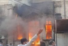 صورة اندلاع حريق في مبنى وزارة الداخلية القديم وسط دمشق