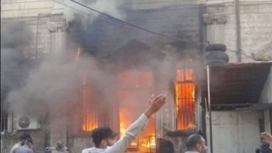 صورة اندلاع حريق في مبنى وزارة الداخلية القديم وسط دمشق
