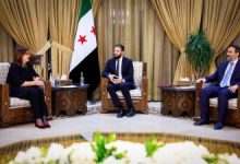 صورة الرئيس الشرع يلتقي مفوضة الاتحاد الأوروبي في دمشق