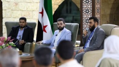 صورة وزير الإدارة المحلية يعلن عن إعادة تفعيل البلديات في محافظة إدلب