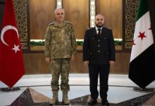 صورة وزير الدفاع السوري ورئيس الأركان التركي يبحثان تعزيز التعاون الدفاعي