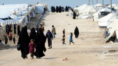 صورة السفارة الأمريكية: ملتزمون بعودة السوريين من مخيمات شمال شرق سوريا إلى ديارهم