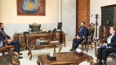 صورة في لقاء مع رئيس هيئة المفقودين.. الشرع يشدد على نهج الشفافية والتشاركية
