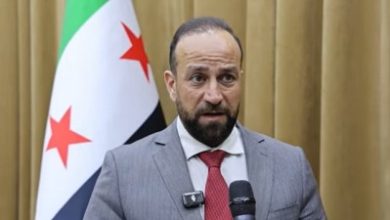 صورة وزير الإعلام السوري: تنظيم “داعش” يتغذى على خطاب كراهية والانقسامات التي زرعها النظام المخلوع