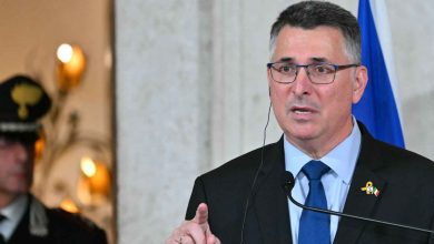 صورة وزير الخارجية الإسرائيلي: بقاء الجولان تحت السيادة الإسرائيلية شرط أساسي للتطبيع مع سوريا
