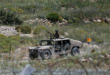 صورة اعتقال 3 أشخاص خلال اقتحام قوات الاحتلال مزرعة في ريف القنيطرة الجنوبي