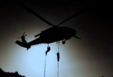 صورة التحالف الدولي ينفّذ عملية إنزال جوي في دير الزور ويعتقل شخصاً