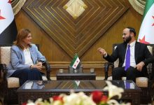 صورة محافظ حلب يستعرض مع قبوات سبل تعزيز الدمج المجتمعي ودفع عجلة التنمية