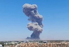 صورة شهداء وجرحى من المدنيين جراء انفجار مجهول شمالي إدلب