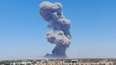 صورة شهداء وجرحى من المدنيين جراء انفجار مجهول شمالي إدلب