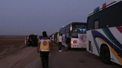 صورة الدفاع المدني يعلن عن تأمين إجلاء 300 مدني من السويداء إلى دمشق