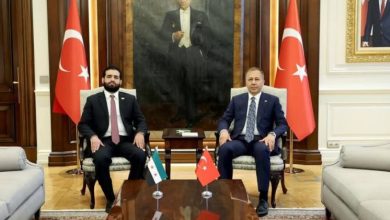 صورة وزير الداخلية السوري يلتقي نظيره التركي ويبحث معه التنسيق الأمني