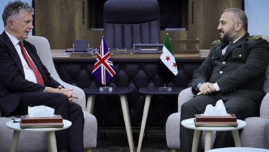 صورة وزير الدفاع يستقبل مستشار الأمن القومي البريطاني والوفد المرافق له
