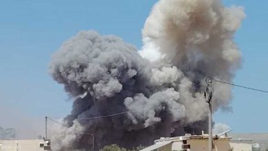 صورة قتلى وجرحى إثر انفجار مستودع أسلحة في إدلب