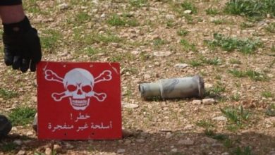 صورة مقتل مدنيين وجريح بانفجار لغم من مخلفات النظام البائد في حماة