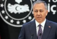 صورة تراجع عدد السوريين في تركيا إلى 2.5 مليون مع عودة 450 ألفاً بعد سقوط الأسد