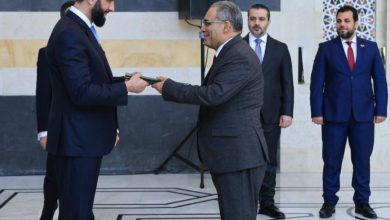 صورة الرئيس الشرع يتسلّم أوراق اعتماد سفراء جدد في سوريا