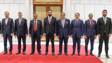 صورة الرئيس الشرع يستقبل رجل الأعمال الإماراتي خلف الحبتور
