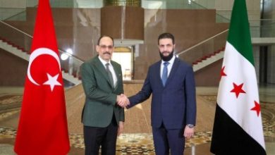 صورة رئيس الاستخبارات التركية يصل دمشق للقاء الشرع